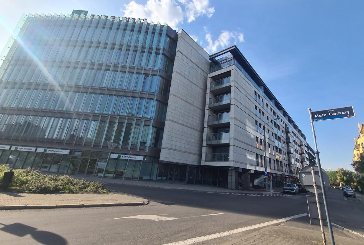 Boznicza Modern Apartment, self check-in 24h, free parking - Chambres d’hôtes Poznan