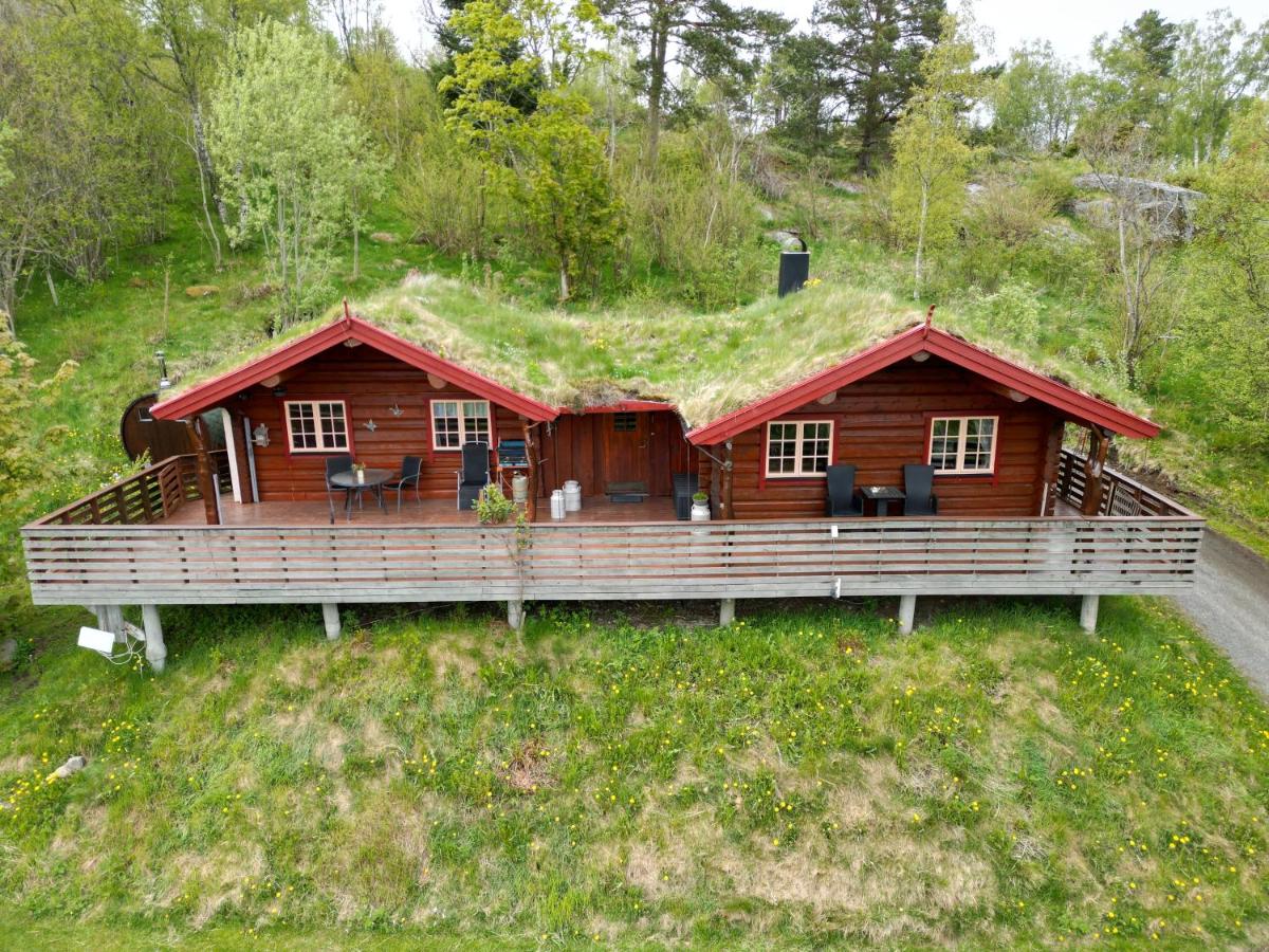 B&B Tornes - Traditional Norwegian log cabin with sauna by the sea - Bed and Breakfast Tornes