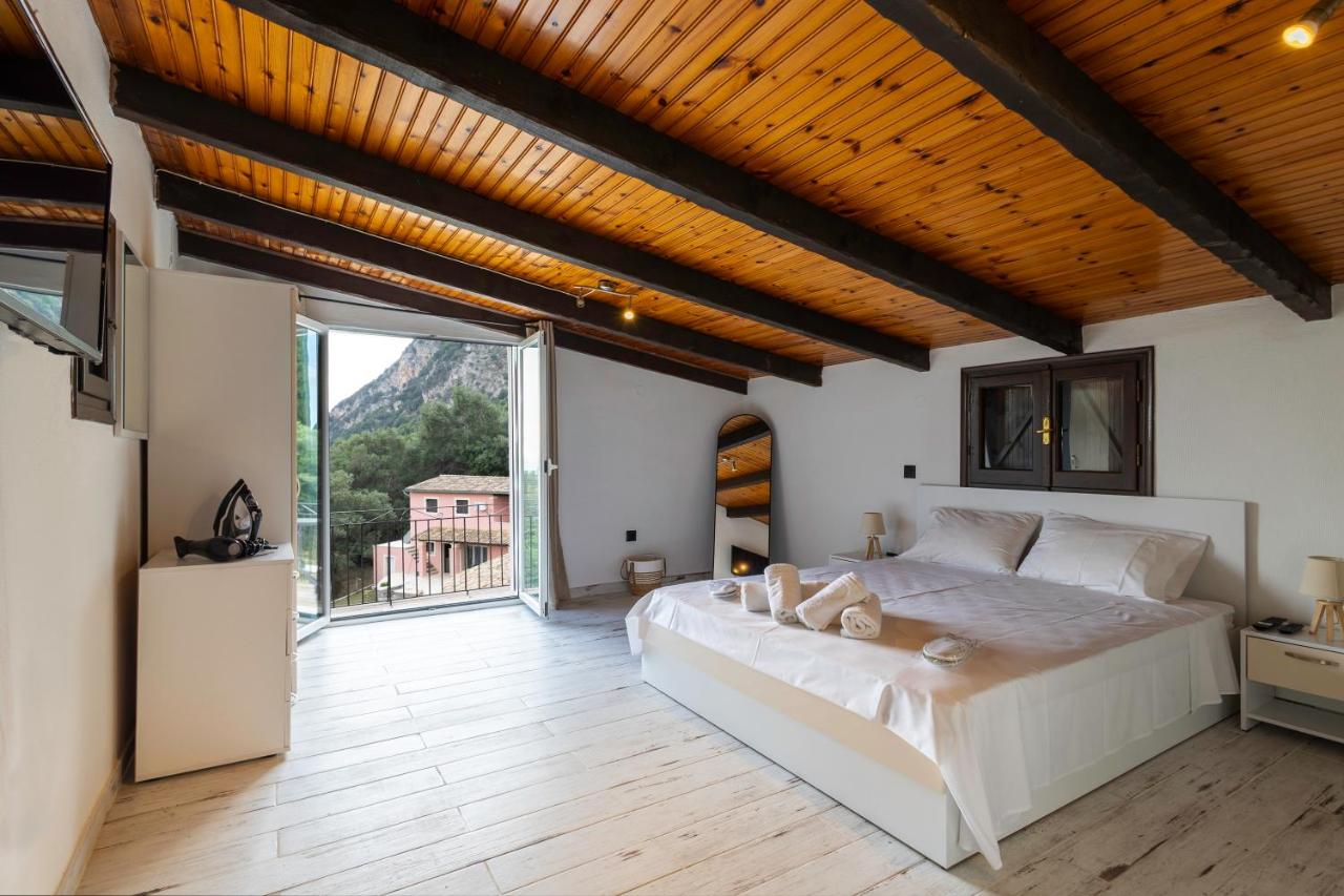 Apartment with View and Balcony