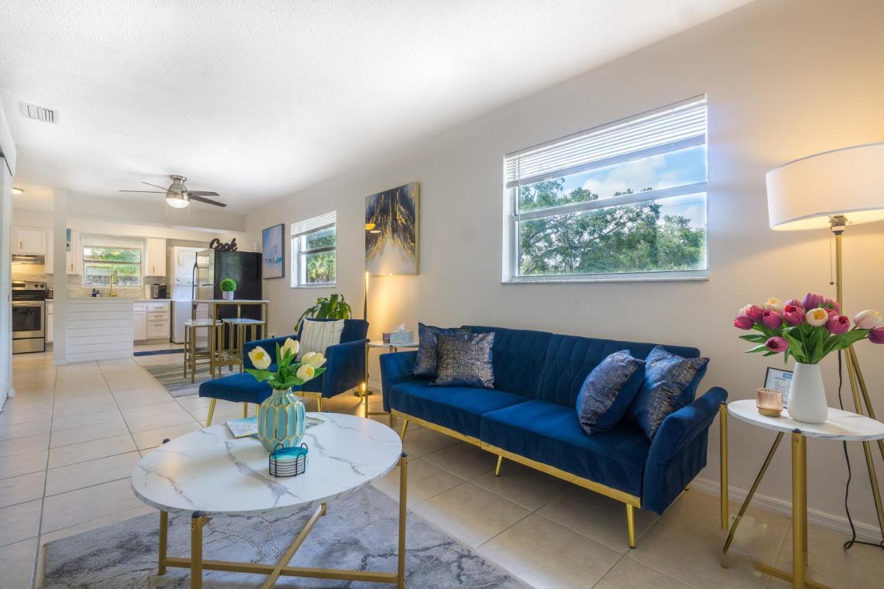 Sparkling Oasis near Downtown ST Pete/Beach - B&B