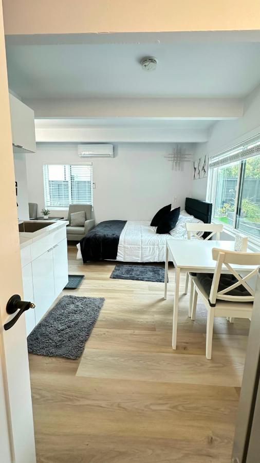 Modern Studio Stylish &Cozy Back Unit - B&B Los Angeles