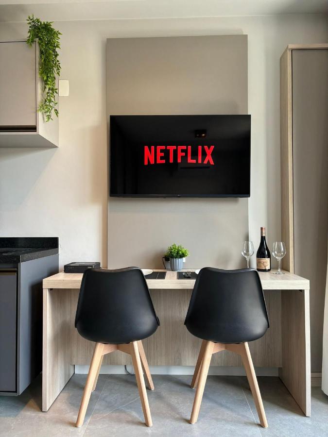 Studios Vila Madalena com Ar condicionado | Delfhy - B&B São Paulo