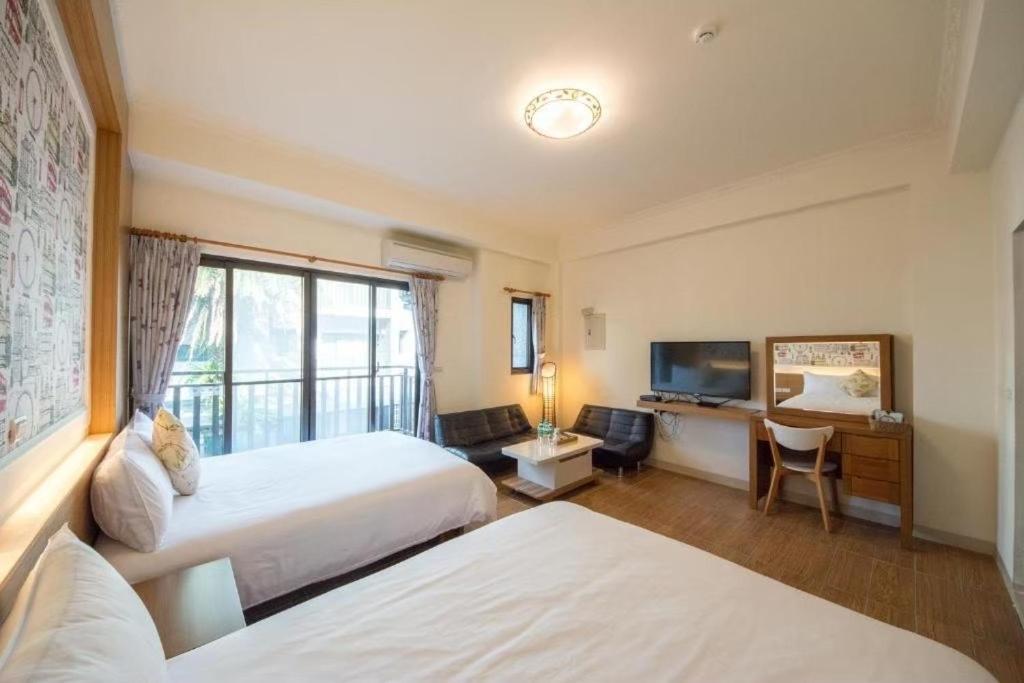 Quadruple Room with Balcony