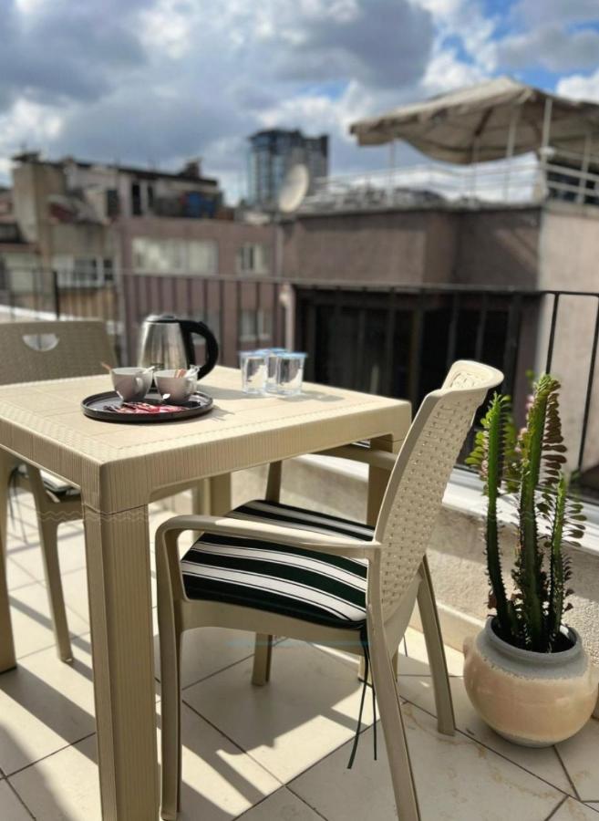 Beşiktaş Konuk Evi Hotel - B&B Istanbul
