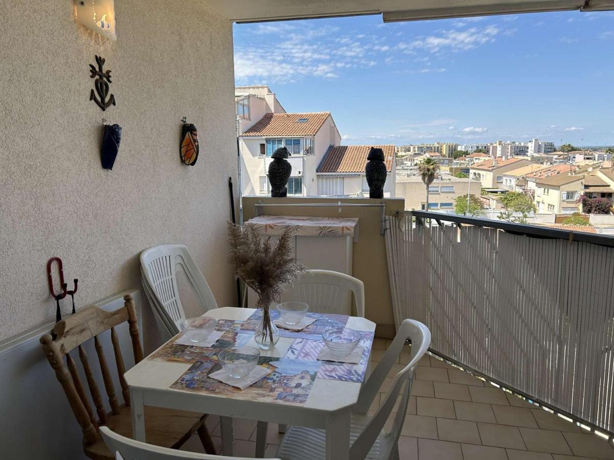 Appt Climatisé 4 Pers avec Piscine et Parking, Plage à 200m - FR-1-250-269 - Bed and Breakfast