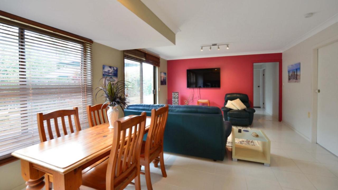 Brellas On The Beach - B&B Wallabi Point