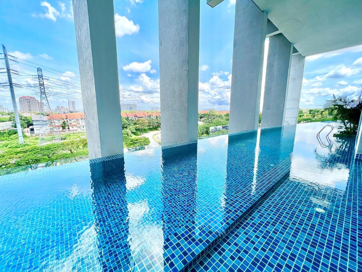 LB Cozy Home 1-10Pax 3Room Tropicana 4QBeds BalconyTV - Bed and Breakfast