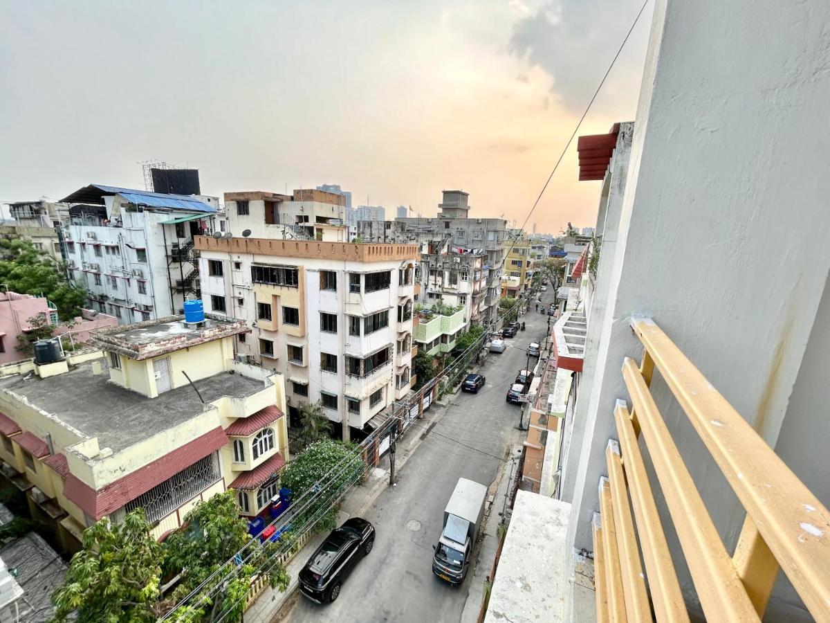 Yepplo Service Apartments - KOLKATA - Private Kitchen & Daily Housekeeping Service - Bed and Breakfast