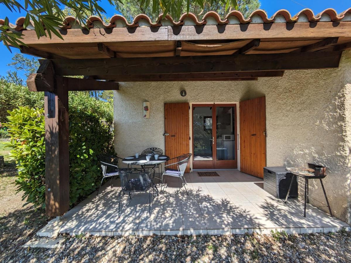 Petite Maison terrasse privée St Martin d'Ardèche - B&B