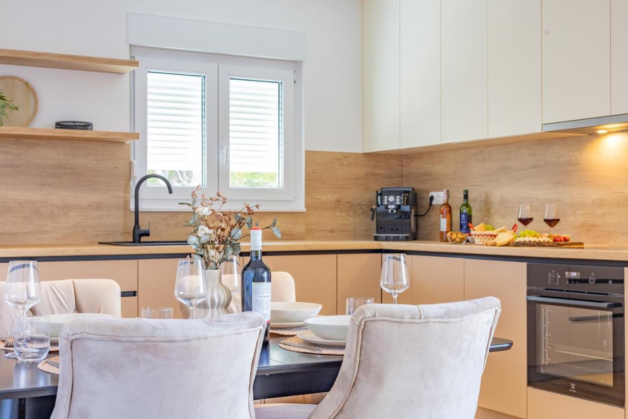 Apartment Biokovo Residence J - B&B Makarska