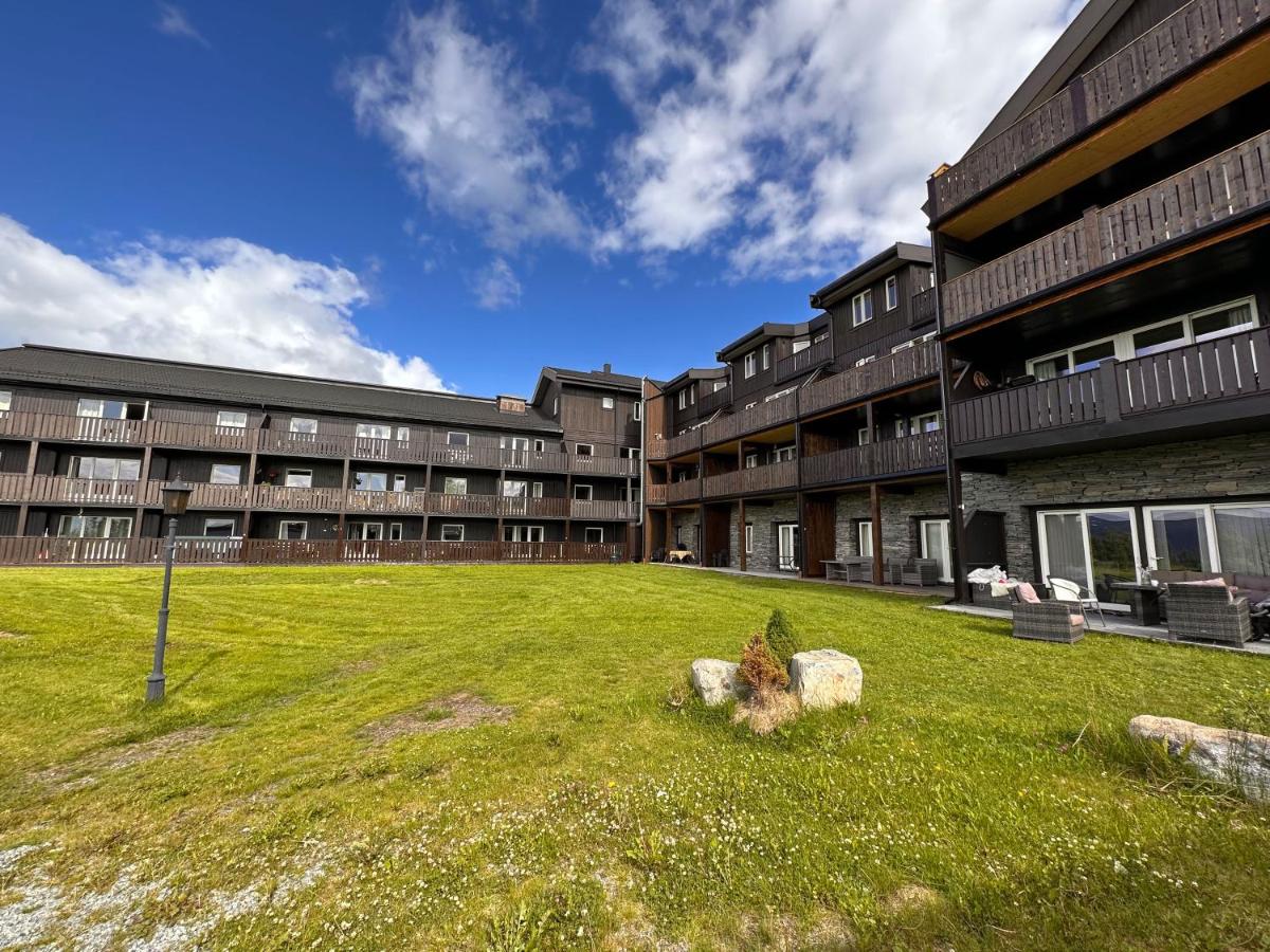 Enjoy scenic views from your balcony - B&B