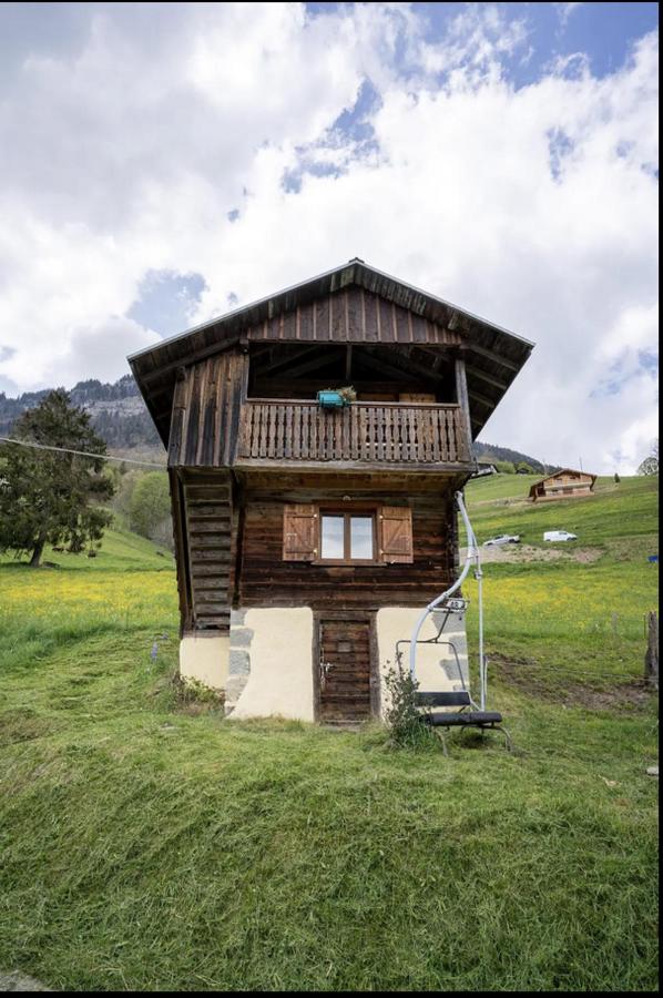 1000 Borne Caffe Hebergements Insolites - B&B Entremont