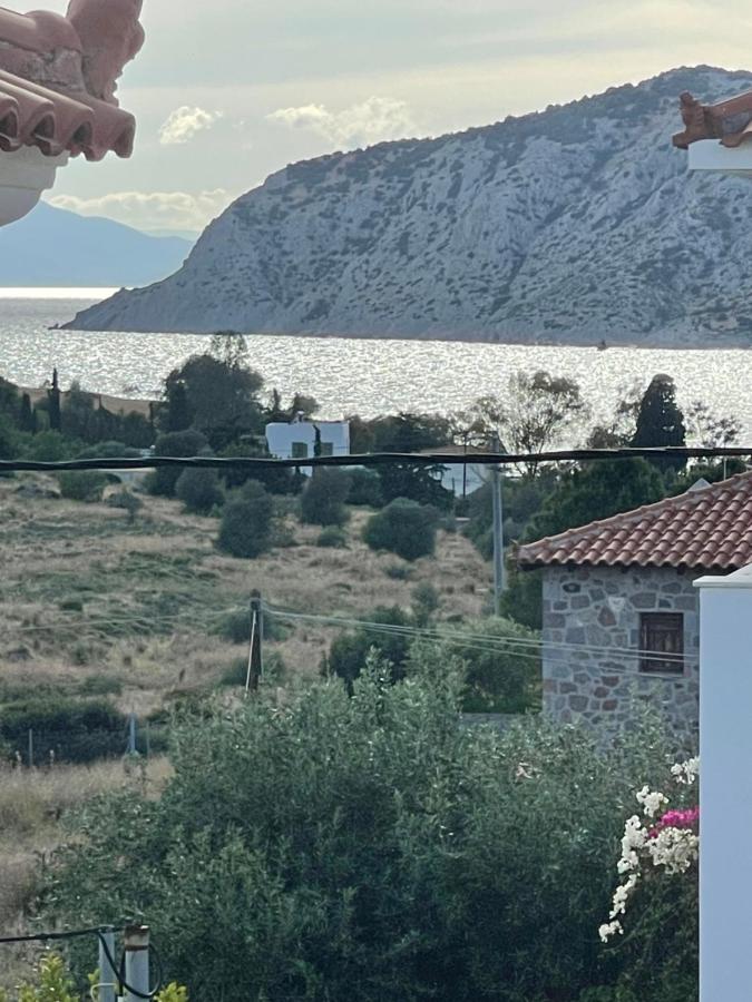 75sqm Perdika Aegina luxury family apartment με θέα βουνό και θάλασσα 75τμ - Chambres d'hôtes Pérdhika