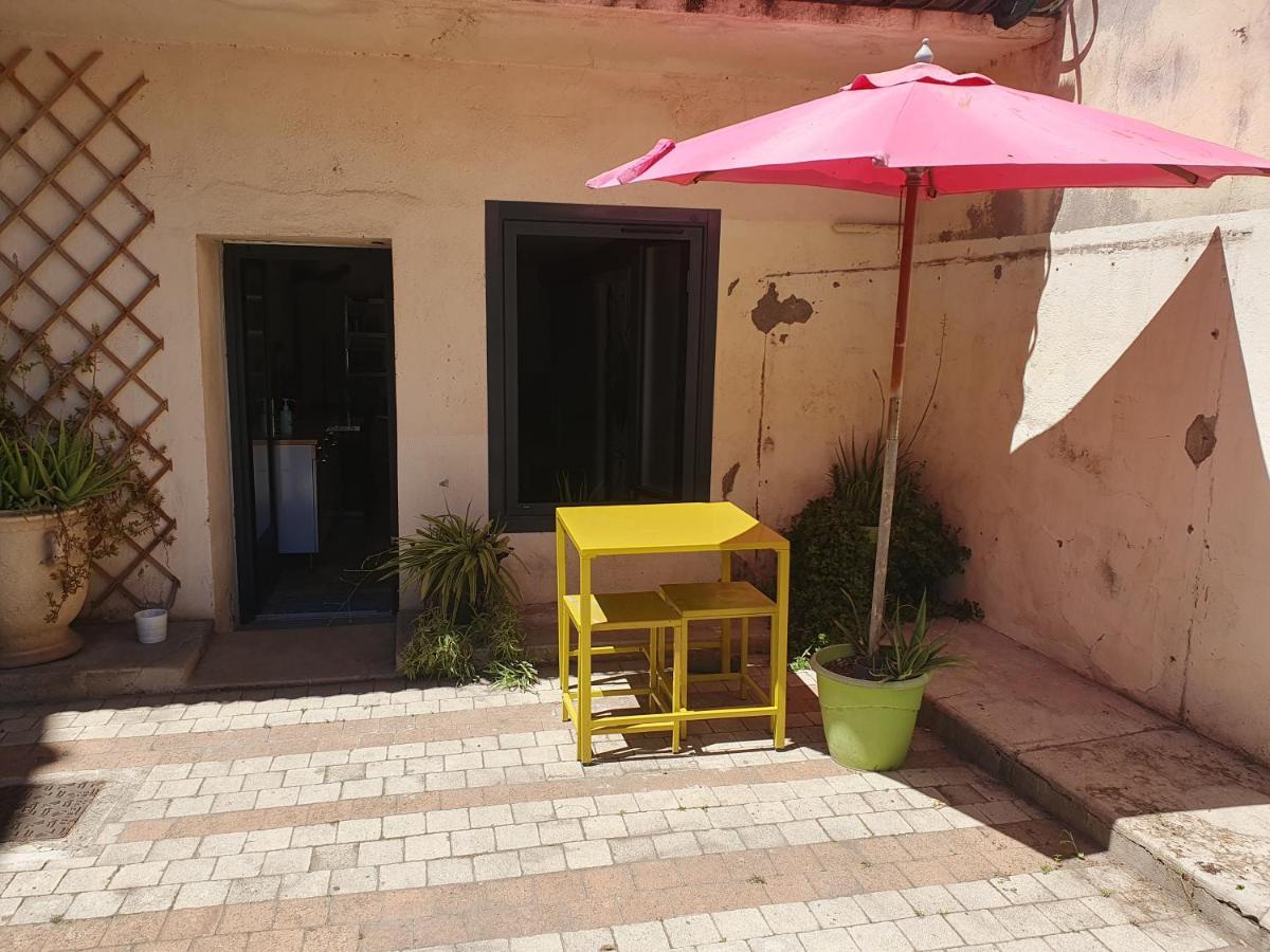 Charmant studio - Bed and Breakfast Agde