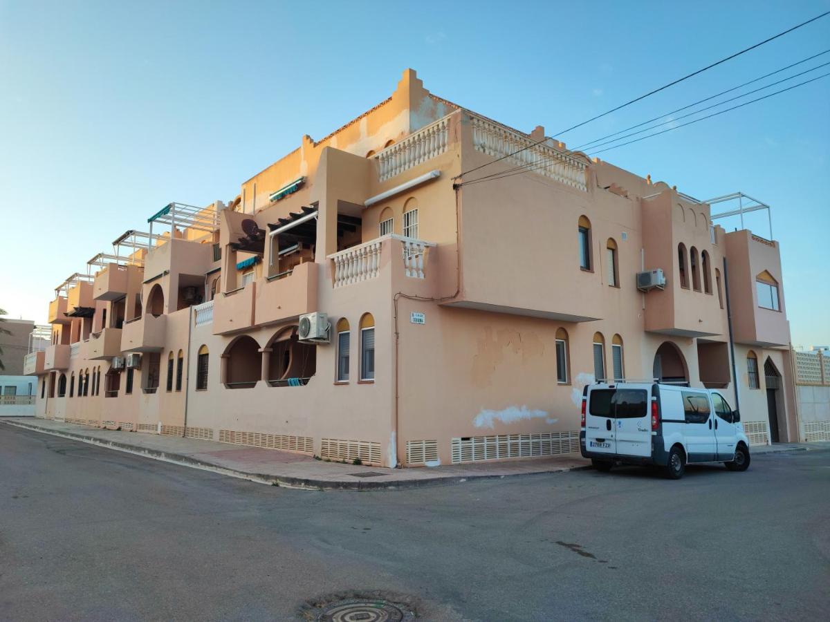 Cabo de Gata con Terraza y Piscina - B&B