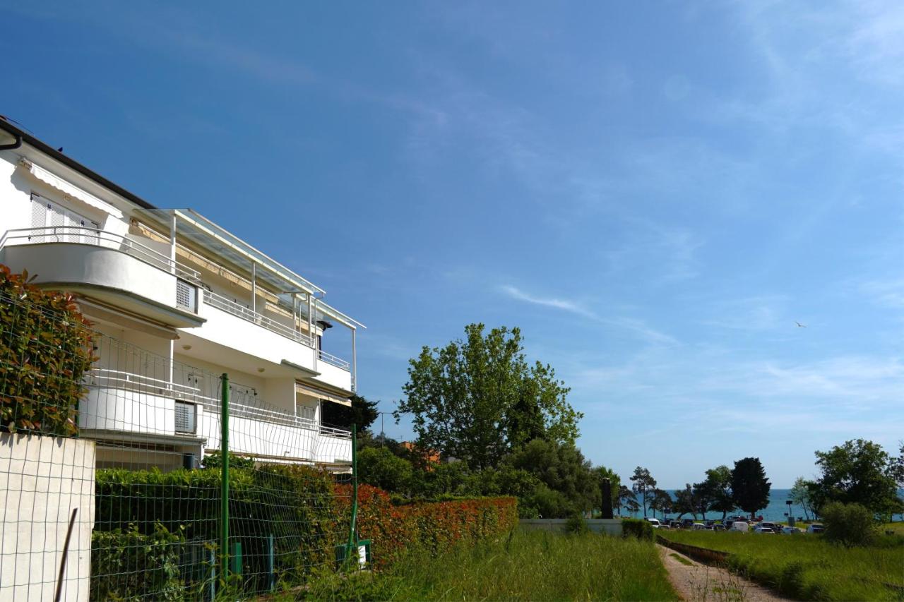 Apartment Flavia 1 near the beach, with seaview in Umag - Zambratija - Bed and Breakfast Zambratija