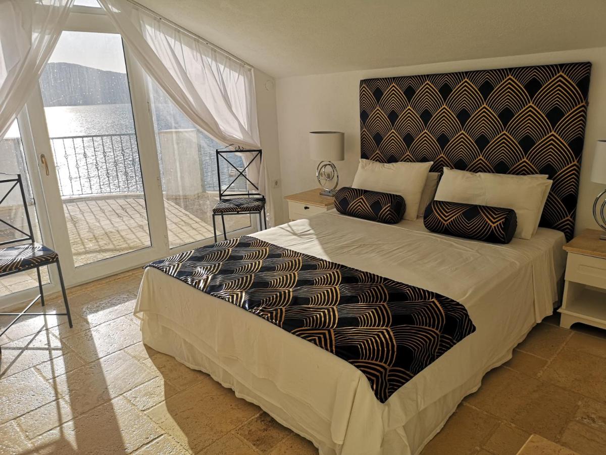 Villa con Vista Mare
