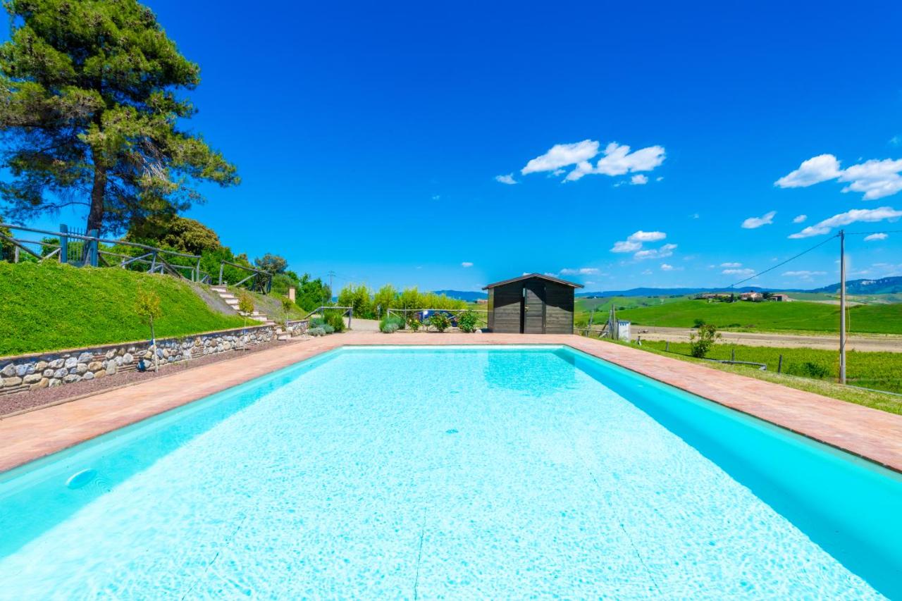 B&B Volterra - Villa Fecciano - Garden, Pool and Stunning Views - Bed and Breakfast Volterra