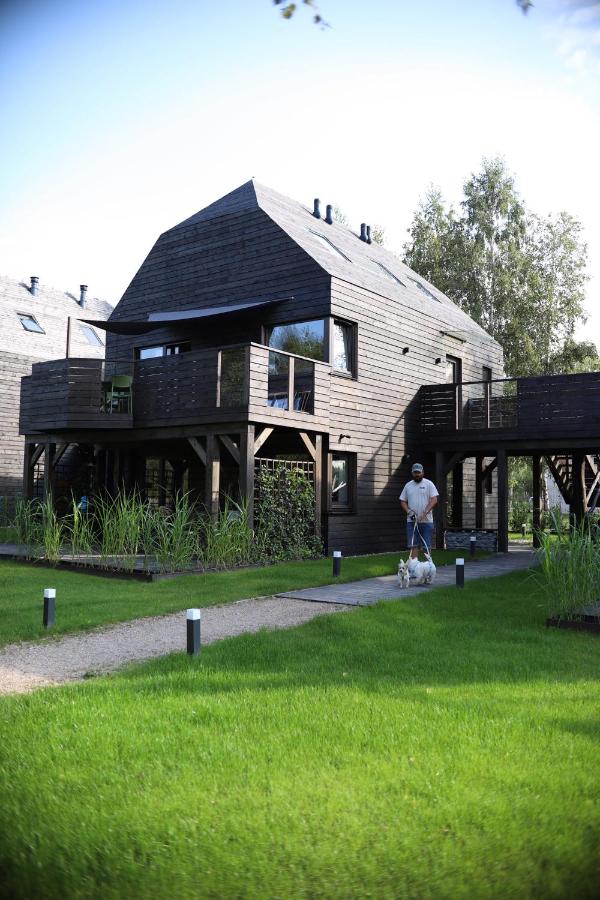 Lubia Apartments baltic sea, garden ,parking ,dog firendly, in Lubiatowo - Bed and Breakfast