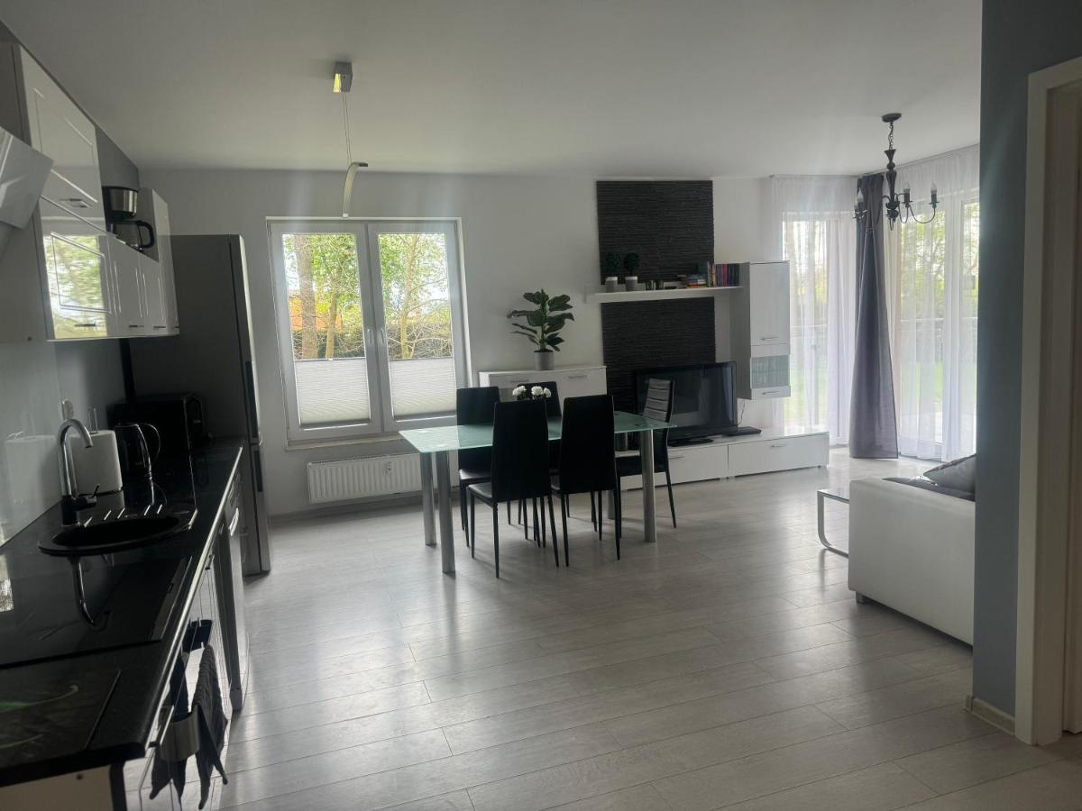 Seaside Bond 007 Apartment - B&B