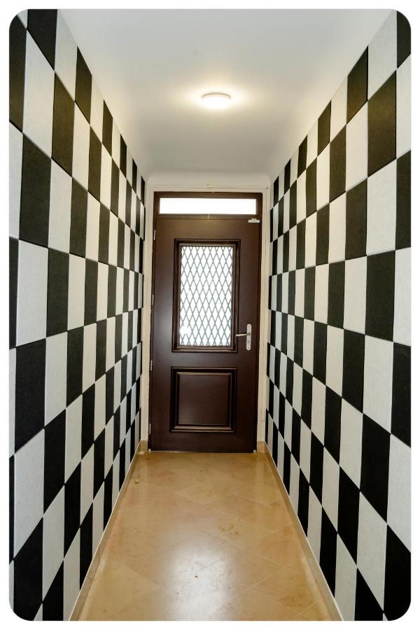 Qhome 3 - Duplex Cosy entre Paris et Disney - Parking privé - B&B