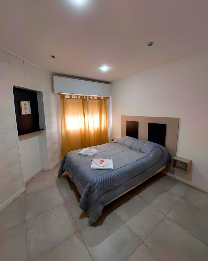 Complejo calle Cordoba Departamento 2 - Ferienwohnung General Roca