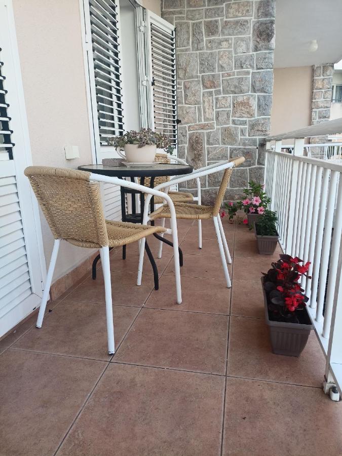 Apartment deluxe Ina FREE PARKING - B&B Budva