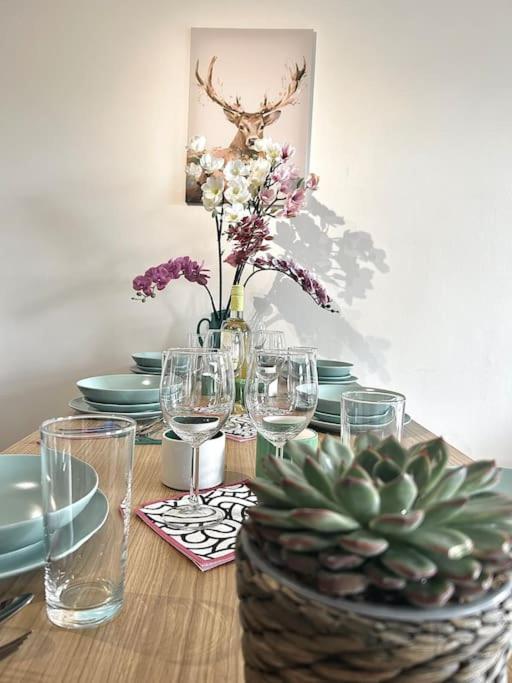 NewAPT next to Wenceslas Square - Bed and Breakfast Praag