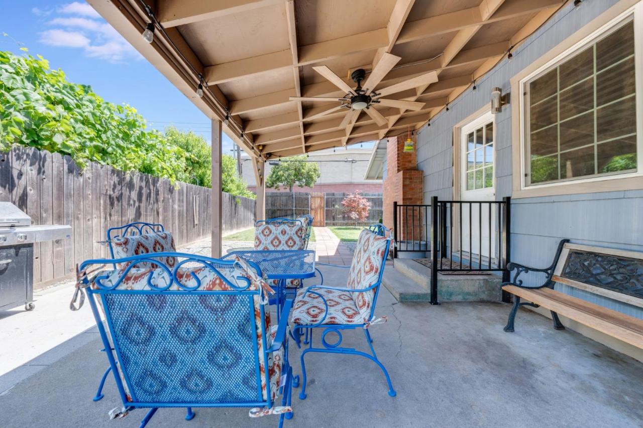 Charming 2-Bedroom Home With Private Office and Backyard - Bed and Breakfast Rancho Cordova