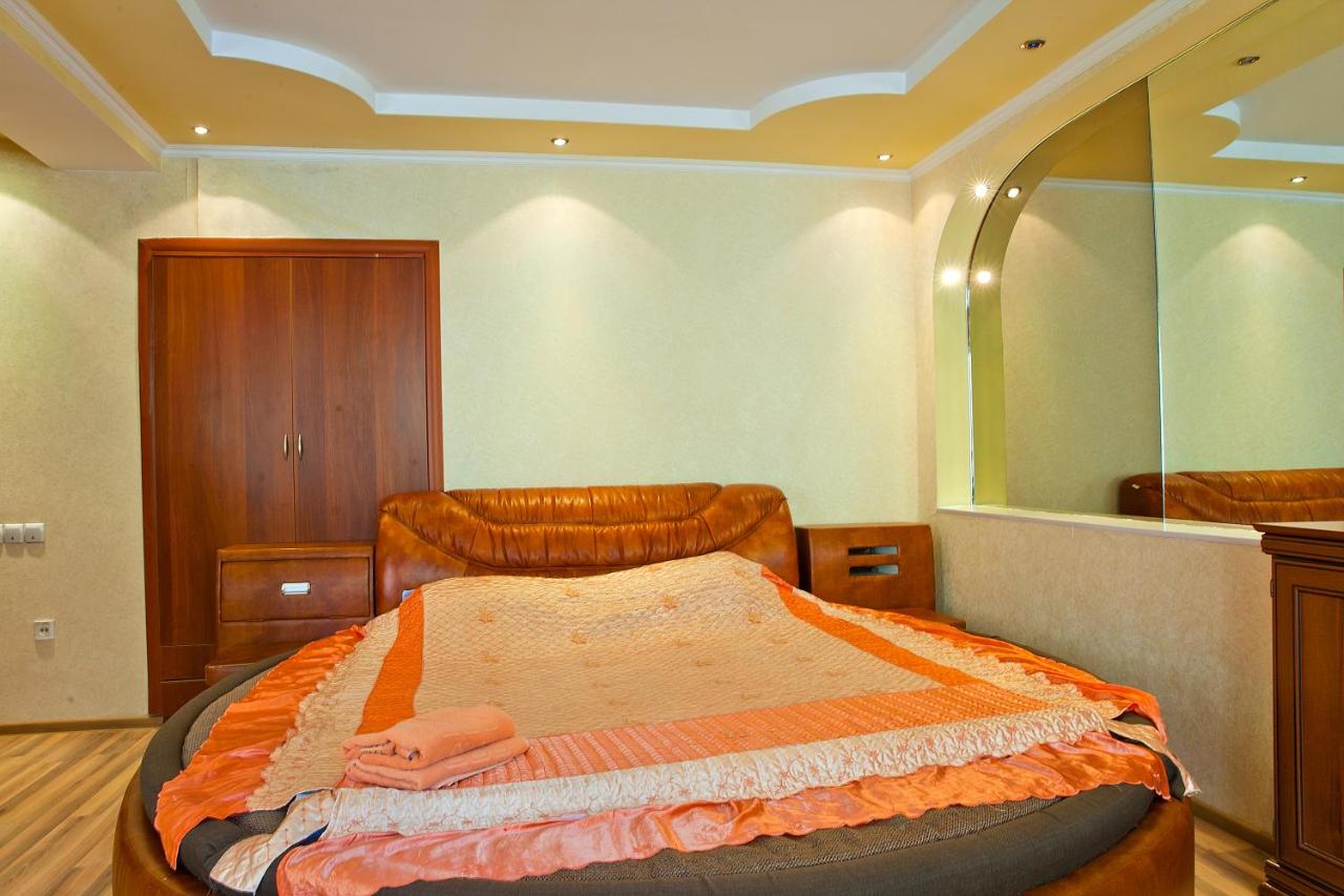 Appartamento Monolocale con Balcone - Via Zheltoksan 78