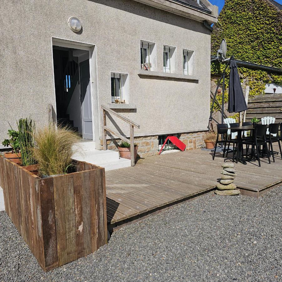 Charmante maison bretonne vue mer proche des plus belles plages - Chambres d'hôtes Landéda