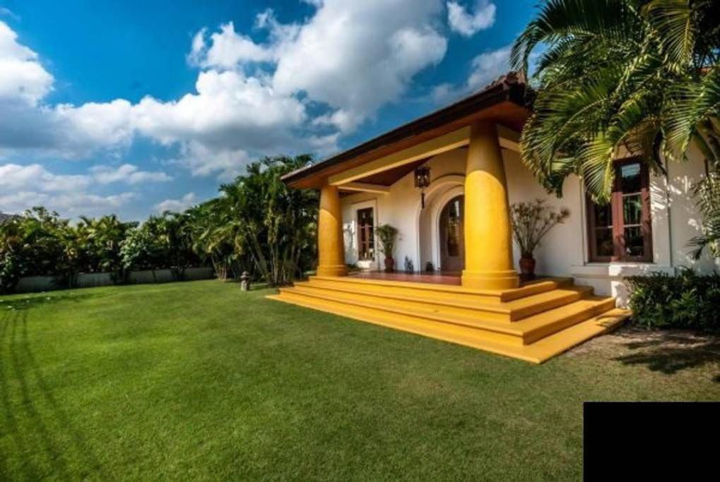Sanuk pool villa Huahin - B&B Hua Hin