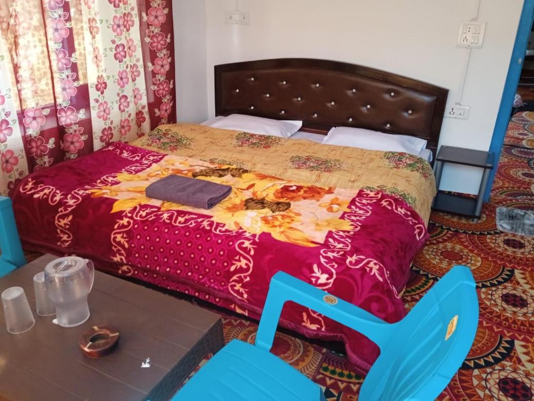 B&B Pahlgām - Home stay haq - Bed and Breakfast Pahlgām