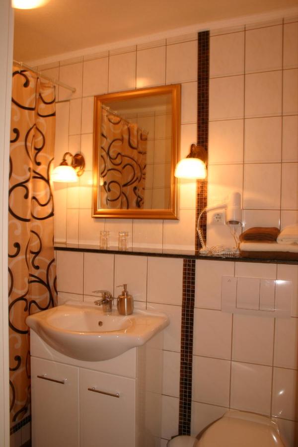 Apartment mit Dusche