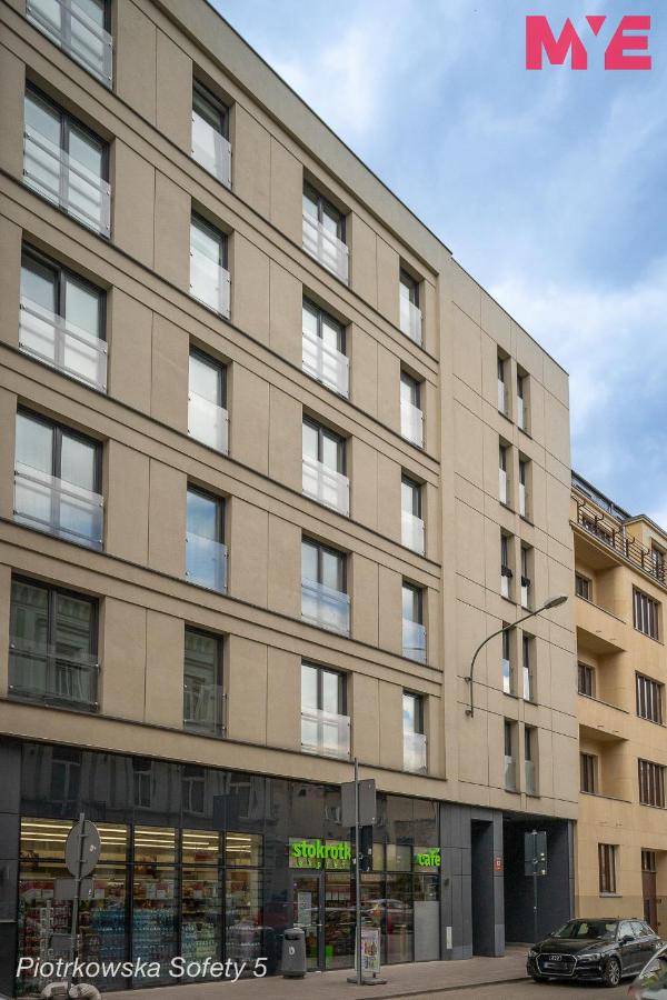 Studio mit Balkon