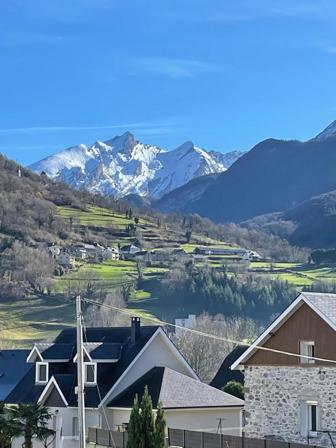 Appartement Cocoon avec jardin et vue montagne - B&B