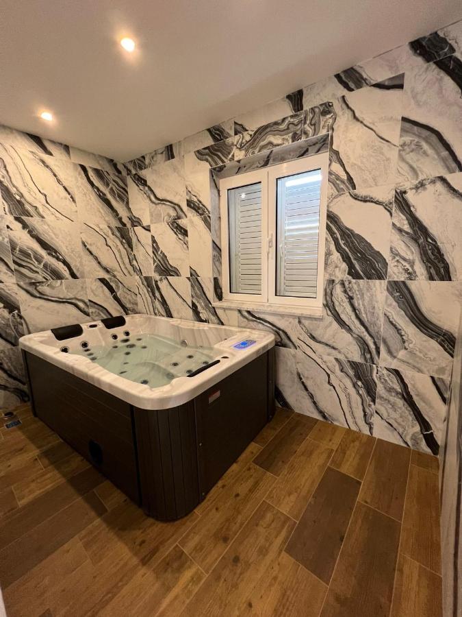 Centrum - B&B Makarska