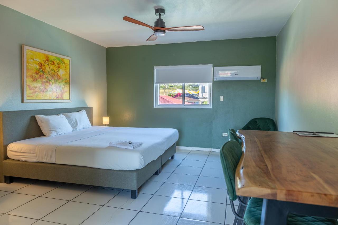 B&B Oranjestad - Talk of the Town Inn & Suites - St Eustatius - Bed and Breakfast Oranjestad