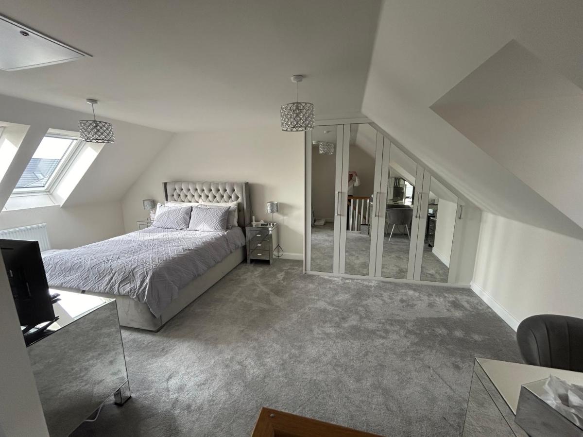 Deluxe Double Room with Shower