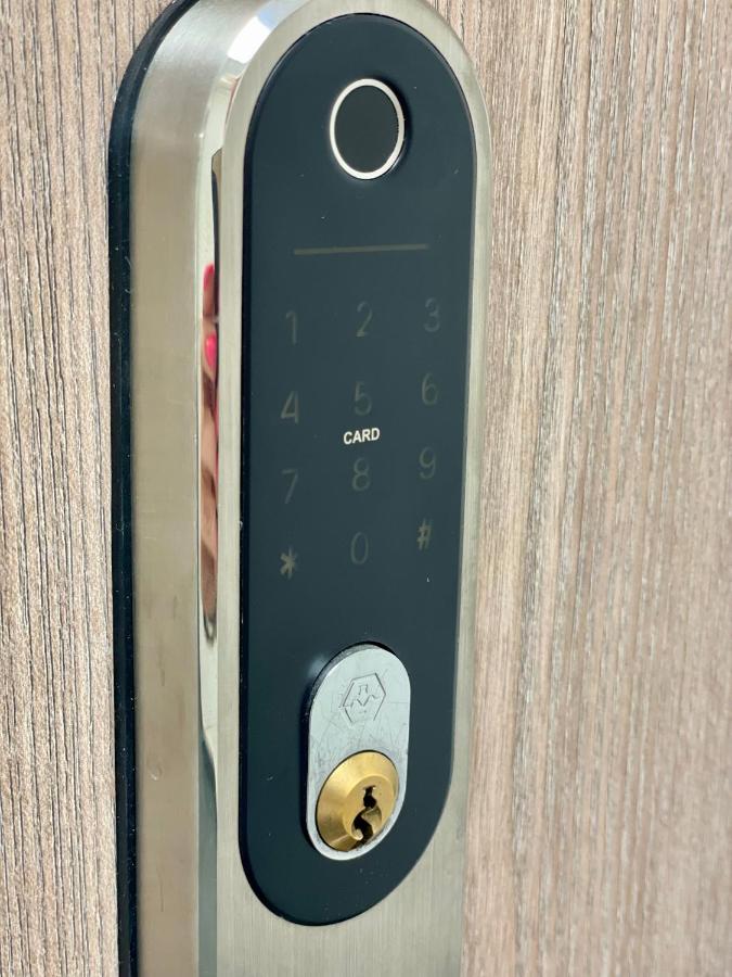 Stilingi Apartamentai SELF CHECK-IN & Free Parking - Chambres d’hôtes Klaipėda