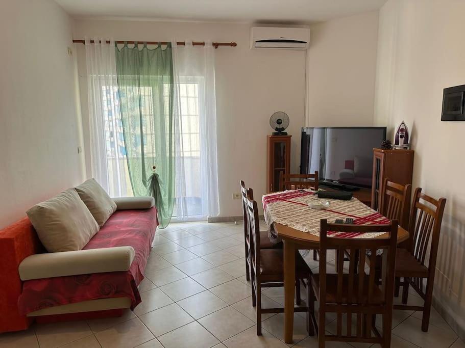 AP's Apartment - Ferienwohnung Shëngjin