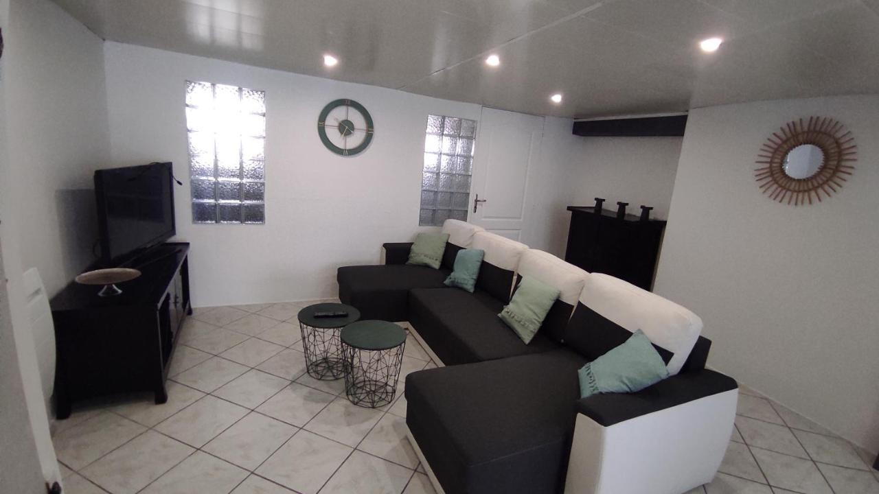 logement atypique au cœur de Cholet - B&B