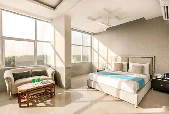 B&B Gurgaon - Vanavaasam Luxury - Bed and Breakfast Gurgaon