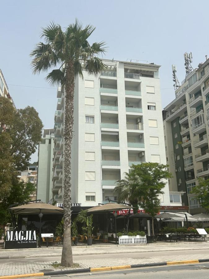 Stefanos Lungomare Apartment - Chambres d’hôtes Vlora