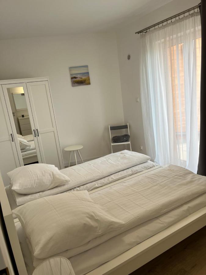 Two-Bedroom Deluxe Apartment with Balcony
