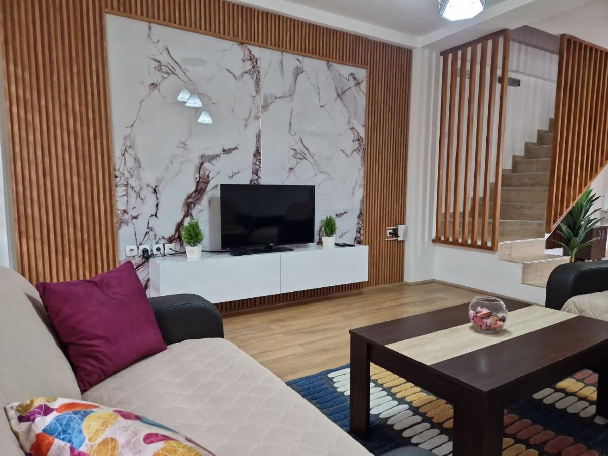Town Square House - Ferienwohnung