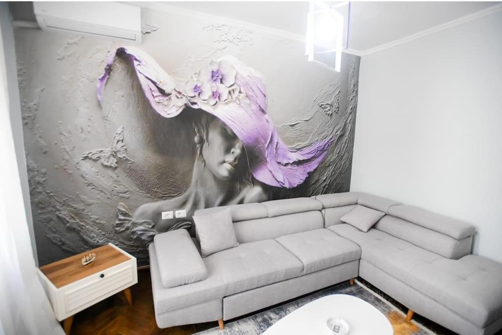 Claire’s Cosy Flat Central Berat - B&B Berat