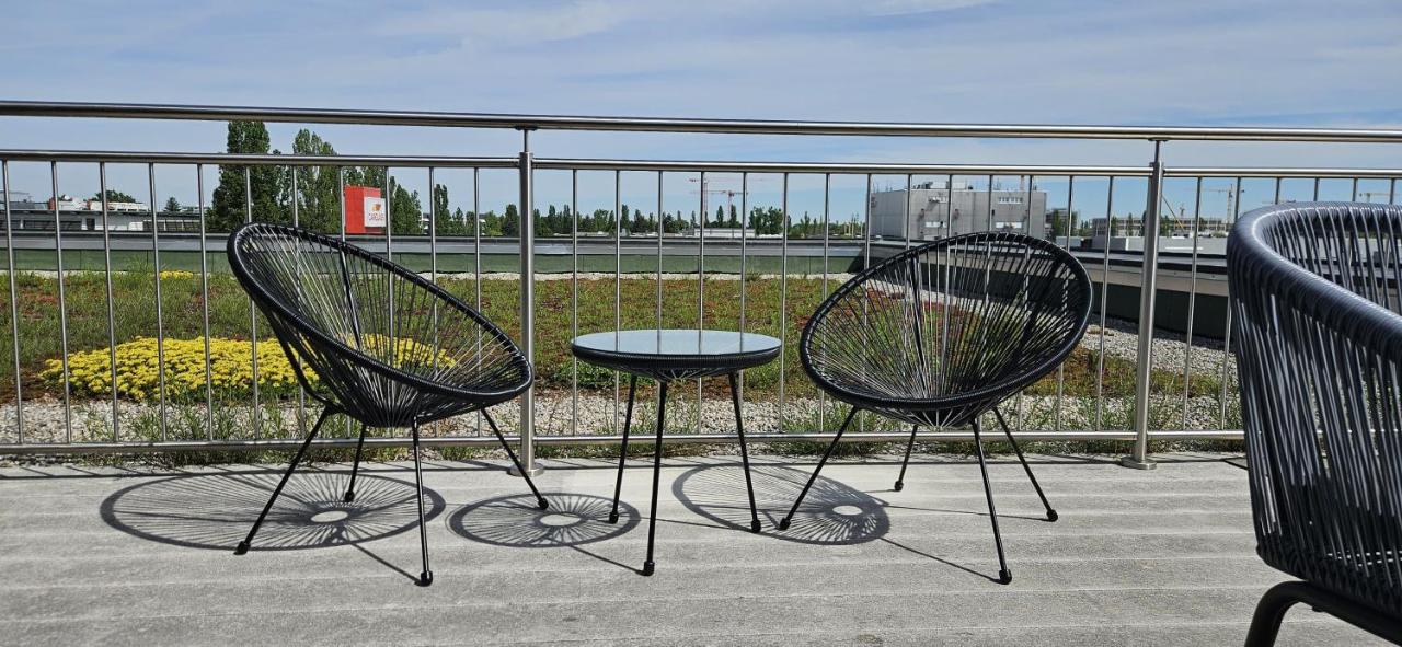 Global Living - Design Apartments I Terrace I Kitchen I Smart-TV I Parking space I München - Chambres d'hôtes Munich