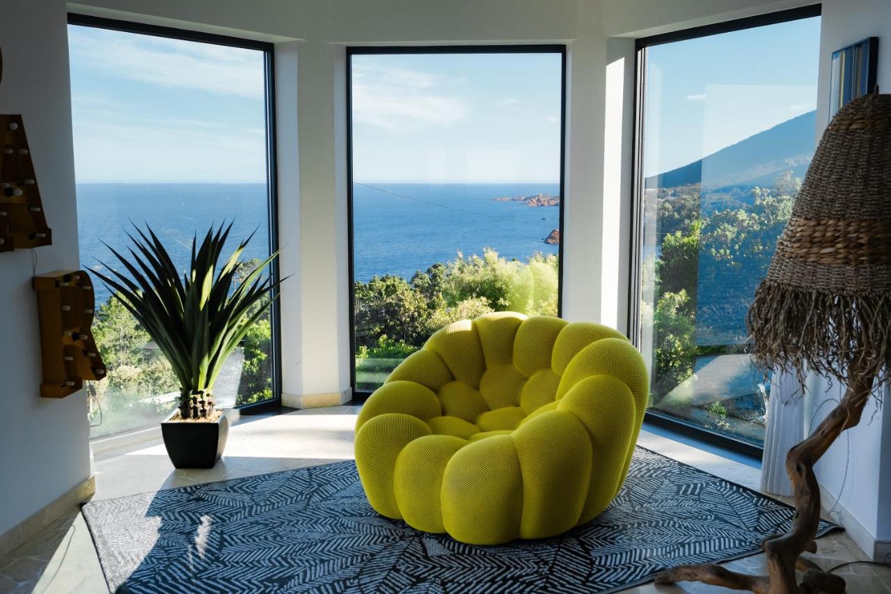 Villa d'exception vue mer avec piscine privée - Ferienwohnung Saint-Raphaël