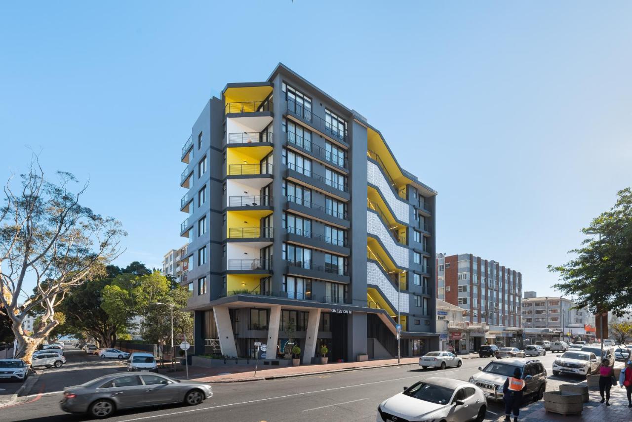 Modern penthouse living Sea Point One26 On M - B&B